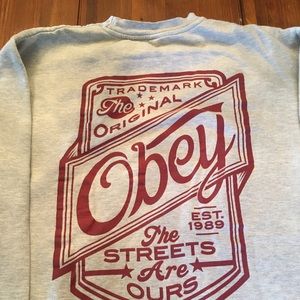 Obey men’s sweatshirt